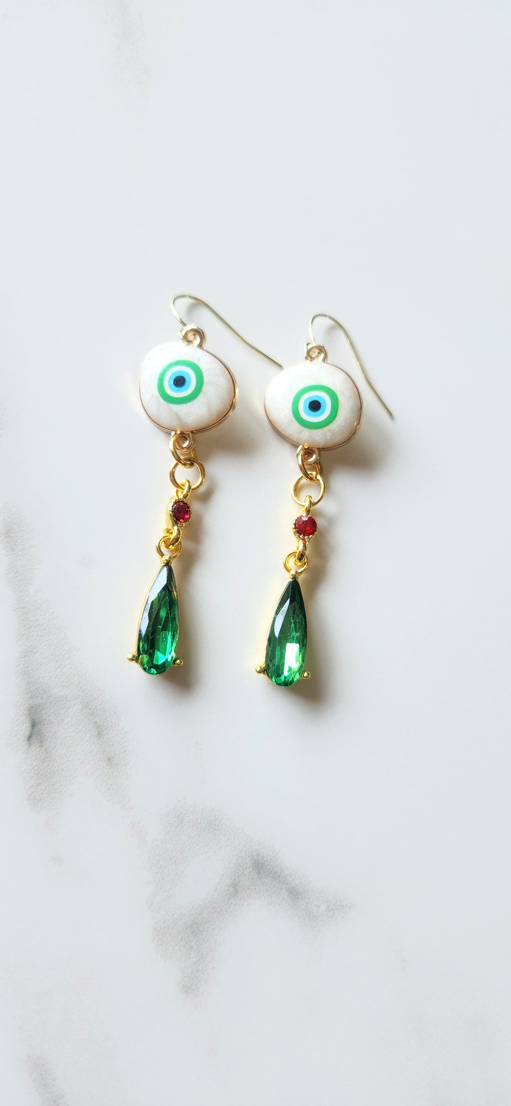 💚 Aretes “Mirada Esmeralda” – Protección, Intuición y Abundancia