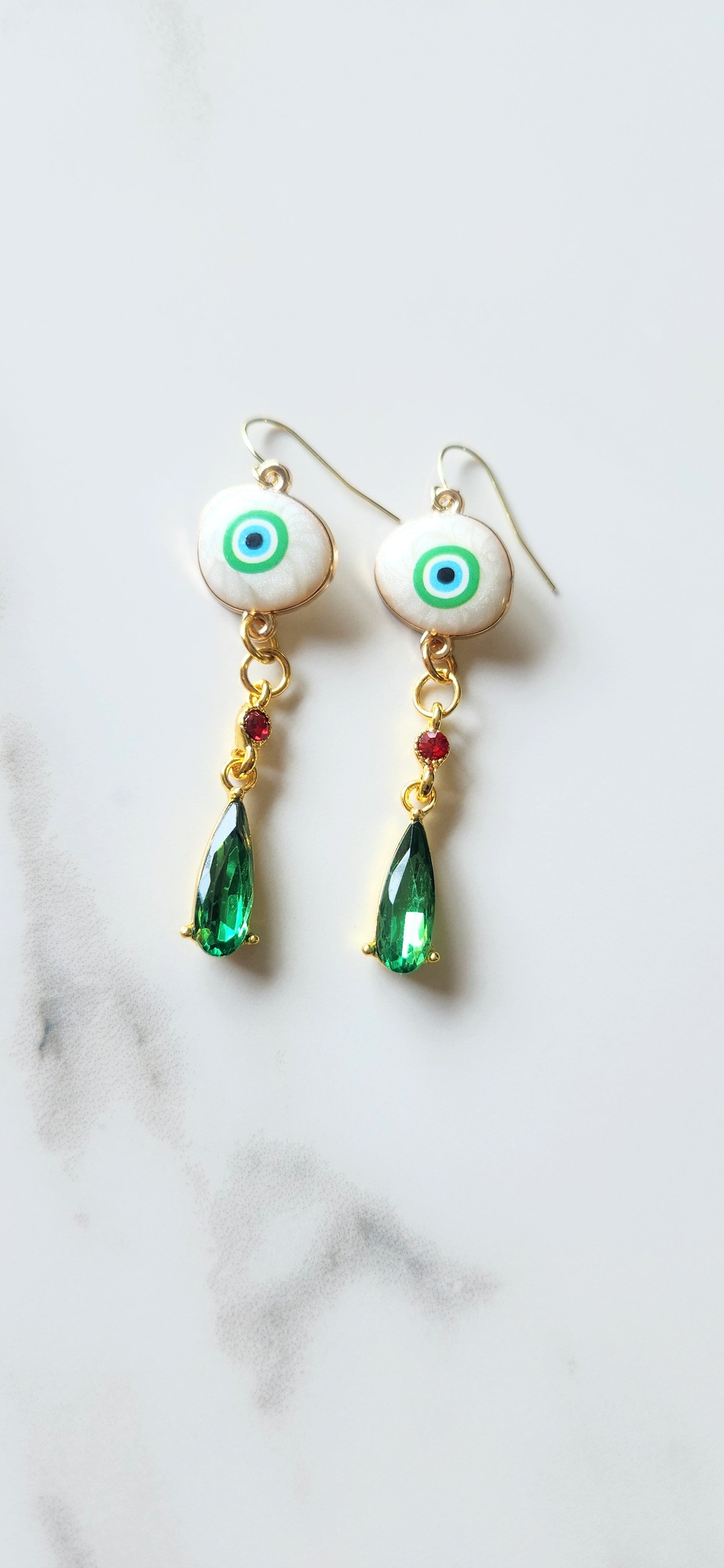 💚 Aretes “Mirada Esmeralda” – Protección, Intuición y Abundancia