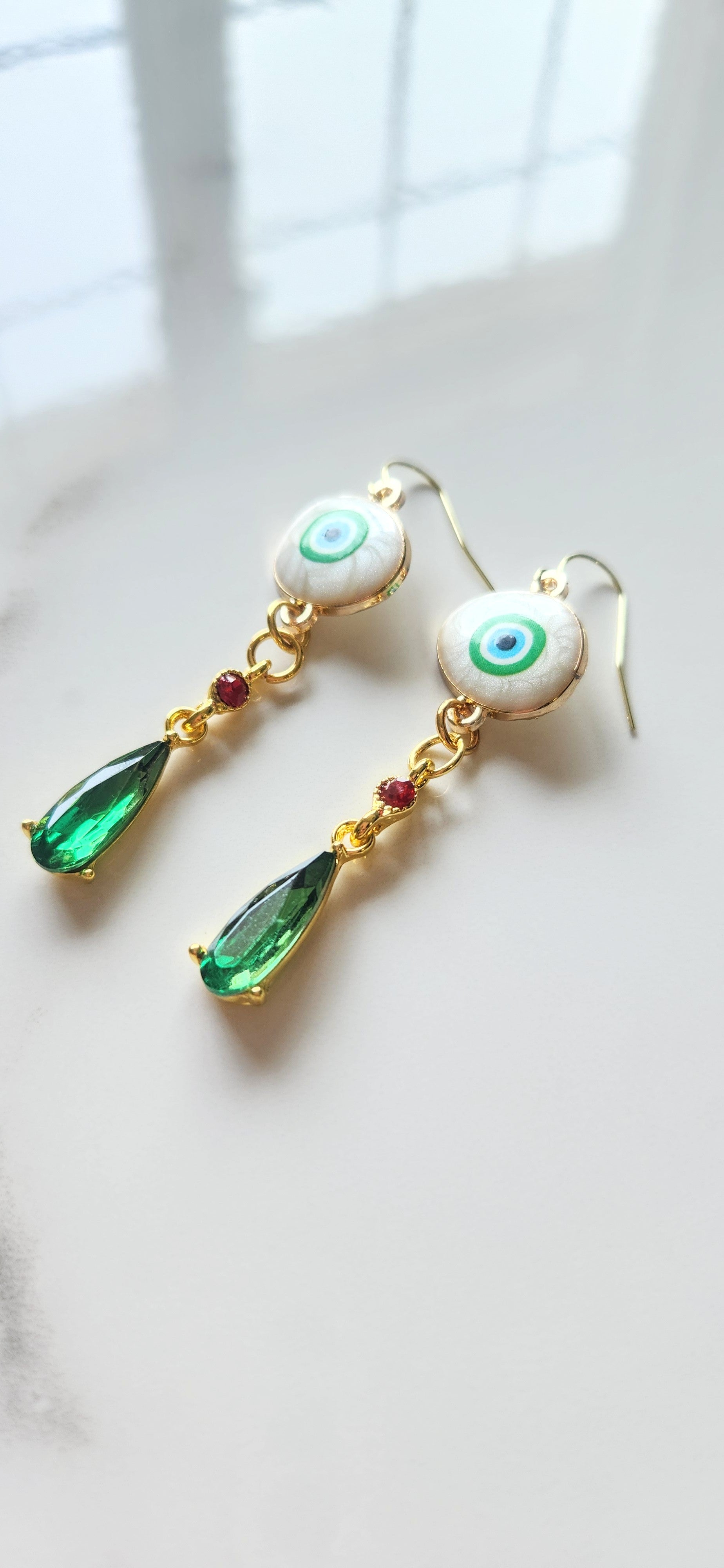 💚 Aretes “Mirada Esmeralda” – Protección, Intuición y Abundancia
